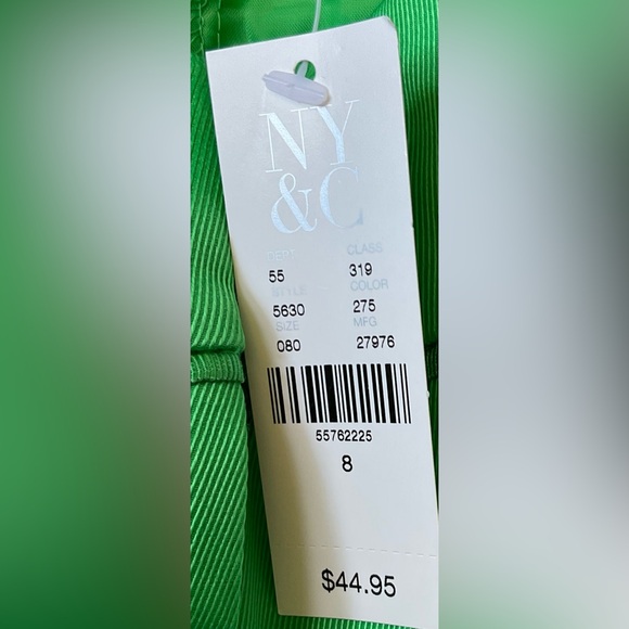 New York & Company Green Cropped Pants With Straight Leg - Picture 5 of 13